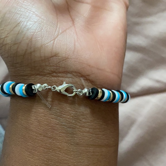 black white and blue bracelet - Picture 2 of 4
